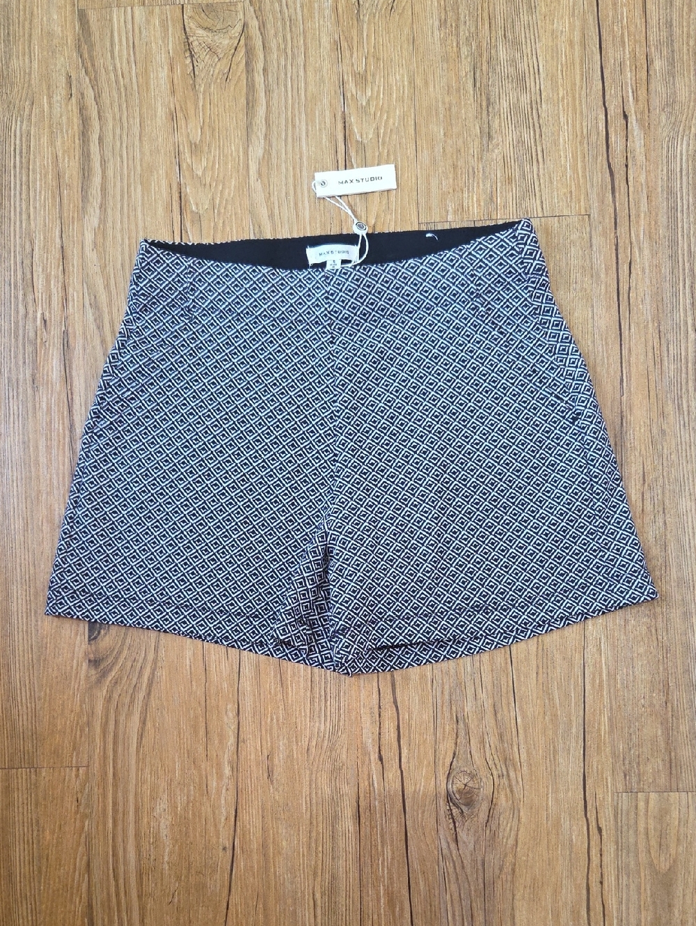 Max Studio Short